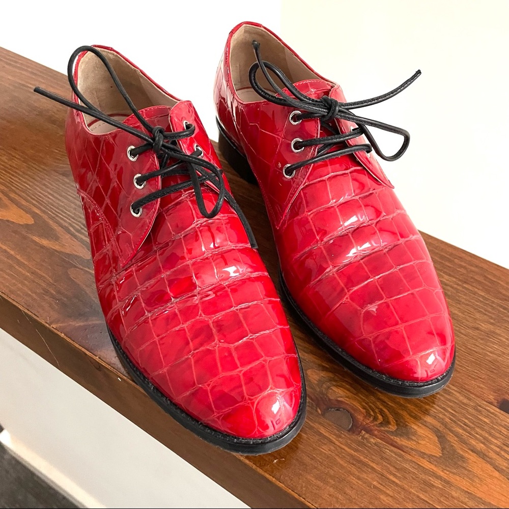 Size 7 Red patten leather Italian shoes